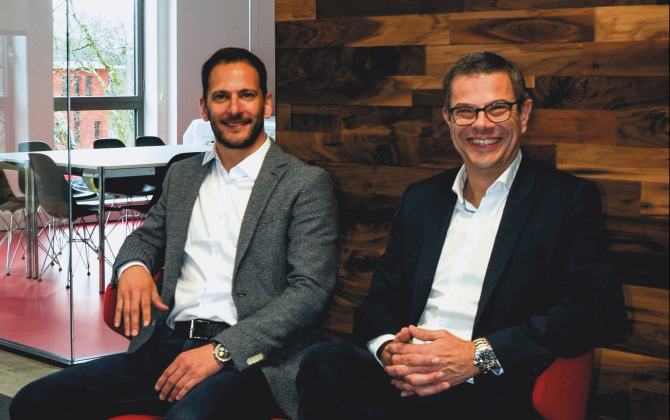 Ronan Gourbil (à gauche) et Mathias Brunet, dirigeants de l'agence de communication Latitude, ont investi plus d'un million d'euros dans de nouveaux locaux à Saint-Herblain.