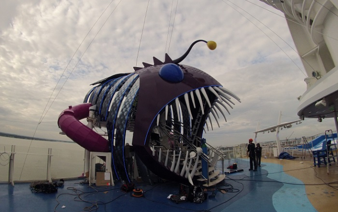 Ce poisson métallique installé sur le paquebot Harmony of the Seas, a demandé 3 000 heures de travail dans l'atelier de chaudronnerie de CNI. 