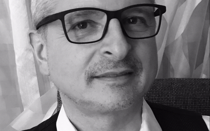 Philippe Peyrard, fondateur d'Ellcie-Healthy qui développe des lunettes intelligentes et connectées.