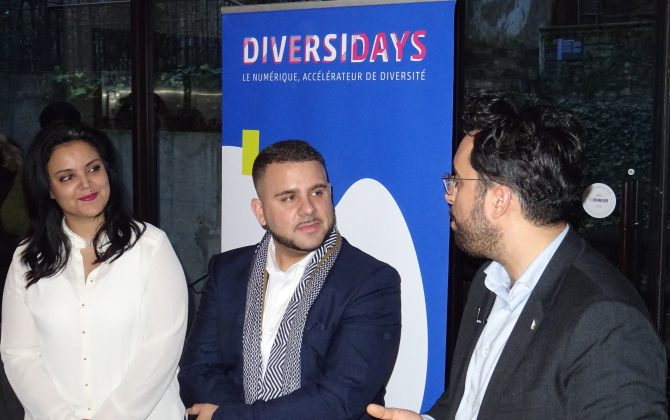 Mounira Hamdi et Anthony Babkine, fondateur de Diversidays, aux côtés du secrétaire d'Etat au Numérique, Mounir Mahjoubi, à Lyon le 7 février 2019.