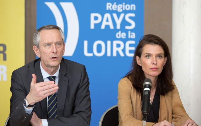 A gauche Paul Jeanneteau, vice-président du Conseil régional des Pays de la Loire et Christelle Morançais, Présidente du Conseil régional