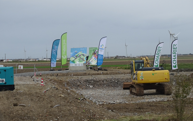 Le chantier du site de Lhyfe a débuté en juillet. Livraison du bâtiment en mars, production de l'hydrogène en mai 2021.