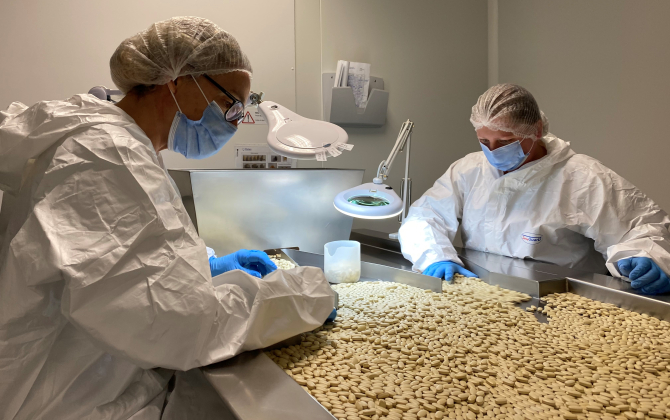 Le laboratoire de biotechnologie Dielen à Cherbourg est spécialisé dans la fabrication de compléments alimentaires, à base notamment de peptides marins.