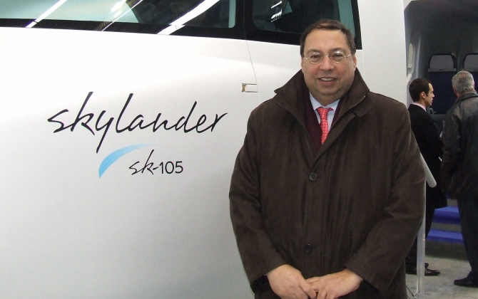 Le PDG de Geci International Serge Bitboul était à Chambley lors de l’inauguration du hall d’assemblage des prototypes du Skylander le 13 décembre 2011.