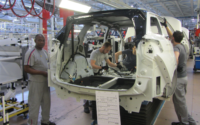 L’usine automobile Stellantis de Rennes fait travailler 2 500 personnes.