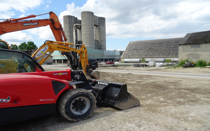 La cimenterie de Xeuilley émet aujourd’hui 850 kg de CO2 pour produire une tonne de ciment en utilisant du clincker : avec les argiles activées, les émissions tomberont à 350 kg de CO2 par tonne.