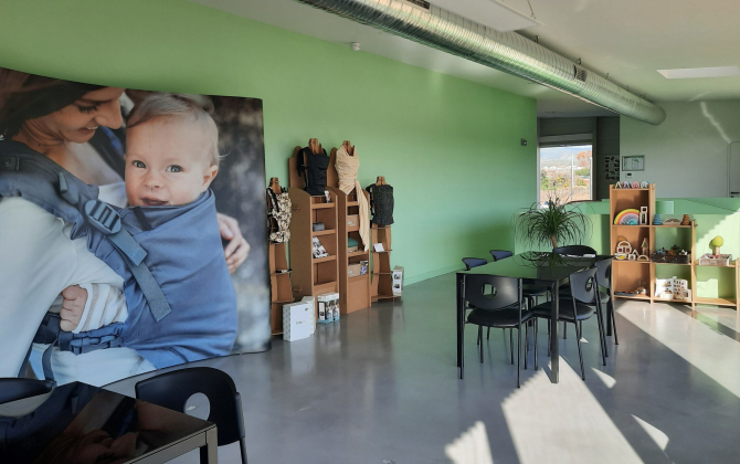 Le showroom de Maman Natur’elle, aménagé dans les nouveaux locaux de la PME héraultaise.