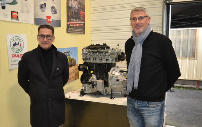 Sébastien Le Rendu et Hubert Pothier, dirigeants de Faral automotive, devant un moteur M9T (équipant les utilitaires Renault). Après le Puma-C présenté en décembre, ce sera le prochain moteur que l’industriel va reconvertir au bioGNV.