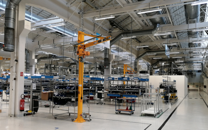 Au sein du Hall 101 de 10 000 m², Symbio a installé ses premières lignes de production de piles à combustible pour les véhicules hydrogène. Un atelier provisoire en attendant son déménagement à Saint-Fons.