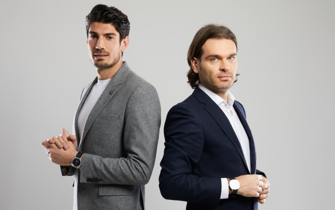 Didier Finck et Ludovic Zussa ont cofondé la marque de montres de luxe Apose en 2020.