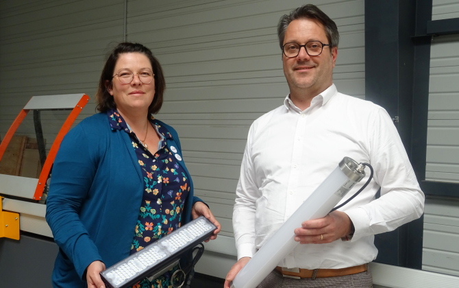 Emmanuelle et Gautier Renoux ont créé en 2013 ASled, qui relocalise aujourd’hui à Cholet une partie de la fabrication de ses produits d'éclairage.