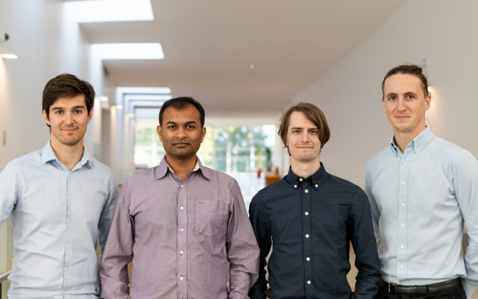 Guénolé Bras, Vasan Churchill, Emil Johansson et Henri Bernard (de gauche à droite) ont créé Adaxis en 2021.