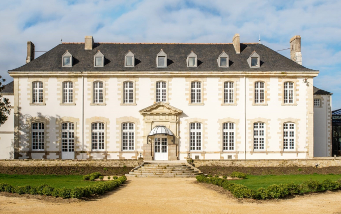 Akena Hôtels a ouvert son premier 4 étoiles à l’Abbaye de Villeneuve, aux Sorinières, près de Nantes.