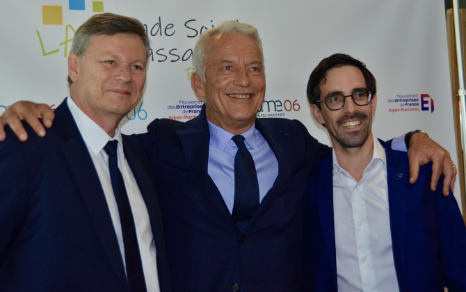 Philippe Renaudi (à gauche), président sortant de l’UPE 06 et président de la CCI PACA, Patrick Martin (au centre), président délégué du Medef, et Pierre Ippolito, nouveau président de l’union patronale des Alpes-Maritimes.