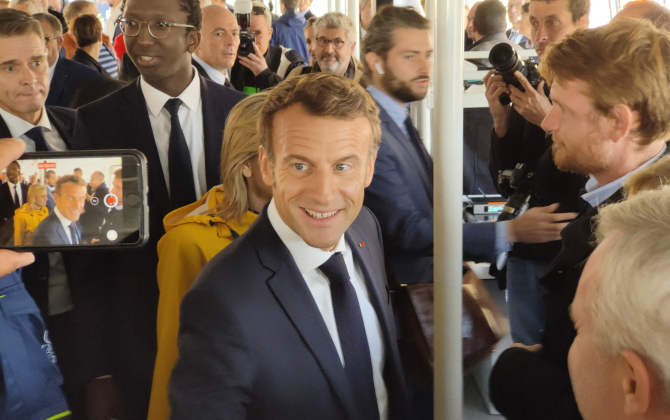Emmanuel Macron, en visite sur le parc éolien en mer de Saint-Nazaire le 22 septembre 2022.