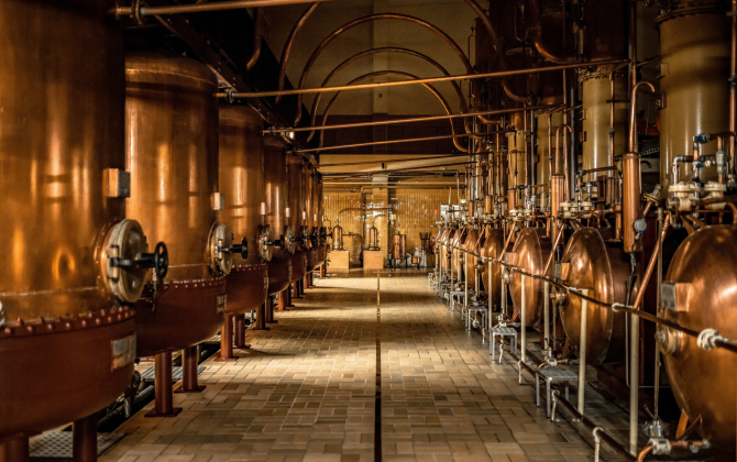 L'accueil des visiteurs remonte aux origines de la distillerie Cointreau il y a plus de 100 ans.