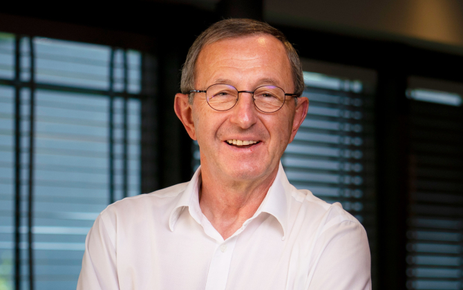Yves Faure, dirigeant de l’entreprise Agro’Novae, qui distribue ses produits sous la marque "Les Comtes de Provence".