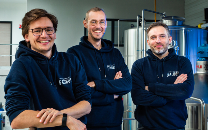 Les trois fondateurs de la Brasserie Galibot, Charly-Pierre Feith, Thomas Platz et Alexandre Wirig ont lancé leur premier brassin en mai 2022.