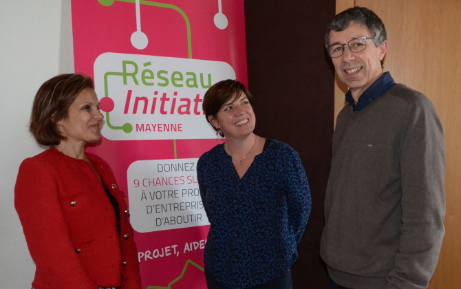 Nathalie Paillard, Carine Fortin et Jean-Marc Fournier pilotent le réseau Initiative en Mayenne et ses 260 bénévoles.