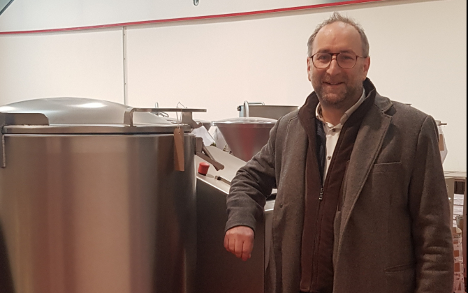 Pierre-Etienne Reitter, directeur de la société Fesia depuis un an, prévoit d'augmenter de 40% l'espace de stockage des machines. 