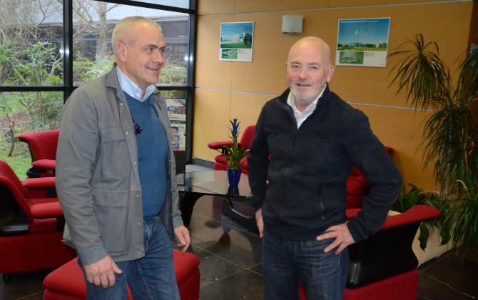 Stéphane Lhuillier, responsable RSE, et Gilles Botrel, directeur général adjoint de NTN Transmissions Europe.