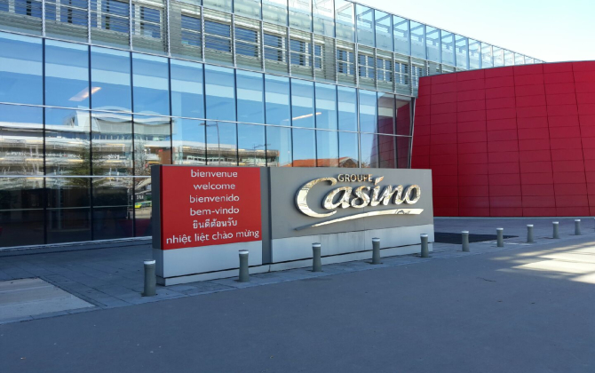 Le groupe Casino, dont le siège social est situé à Saint-Etienne, contrôlera les activités distribution du futur ensemble. La coopérative InVivo, actionnaire de référence de TERACT contrôlera pour sa part, l’entité dédiée à l’approvisionnement en produits agricoles.