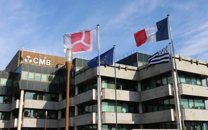 Le siège du groupe bancaire Crédit Mutuel Arkéa se trouve à Brest.