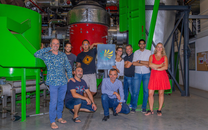 L’équipe de Mini Green Power a installé son premier démonstrateur à Hyères, en 2015.