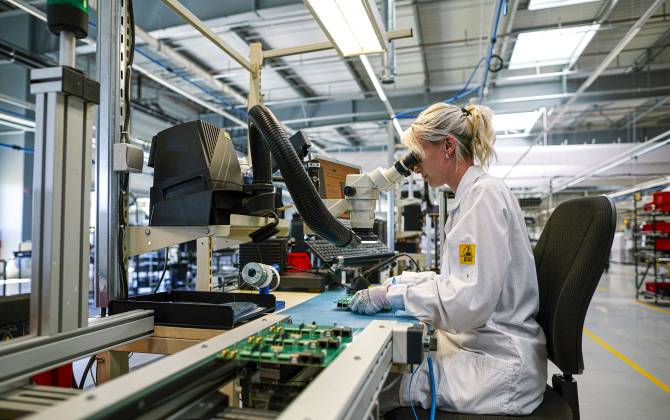 L’usine Symbiose de Lacroix Electronics emploie 460 personnes.