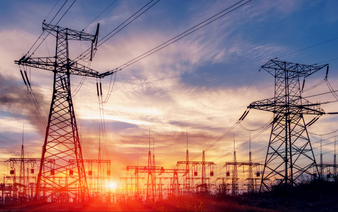 Un "amortisseur électricité" doit permettre d’alléger la note des exclus du bouclier tarifaire à partir du 1er janvier.