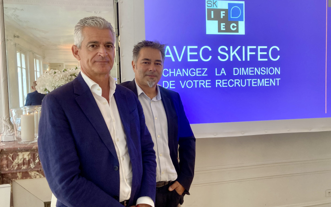 Christophe Priem, président de l’Ifec (à gauche), et Sylvain Mossiere, directeur et cofondateur de Skillspotting.