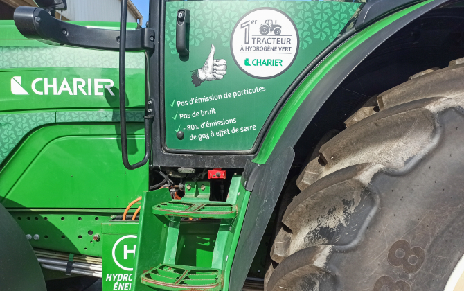 Premier tracteur à hydrogène vert réalisé par e-Néo pour le groupe nantais de TP Charier.