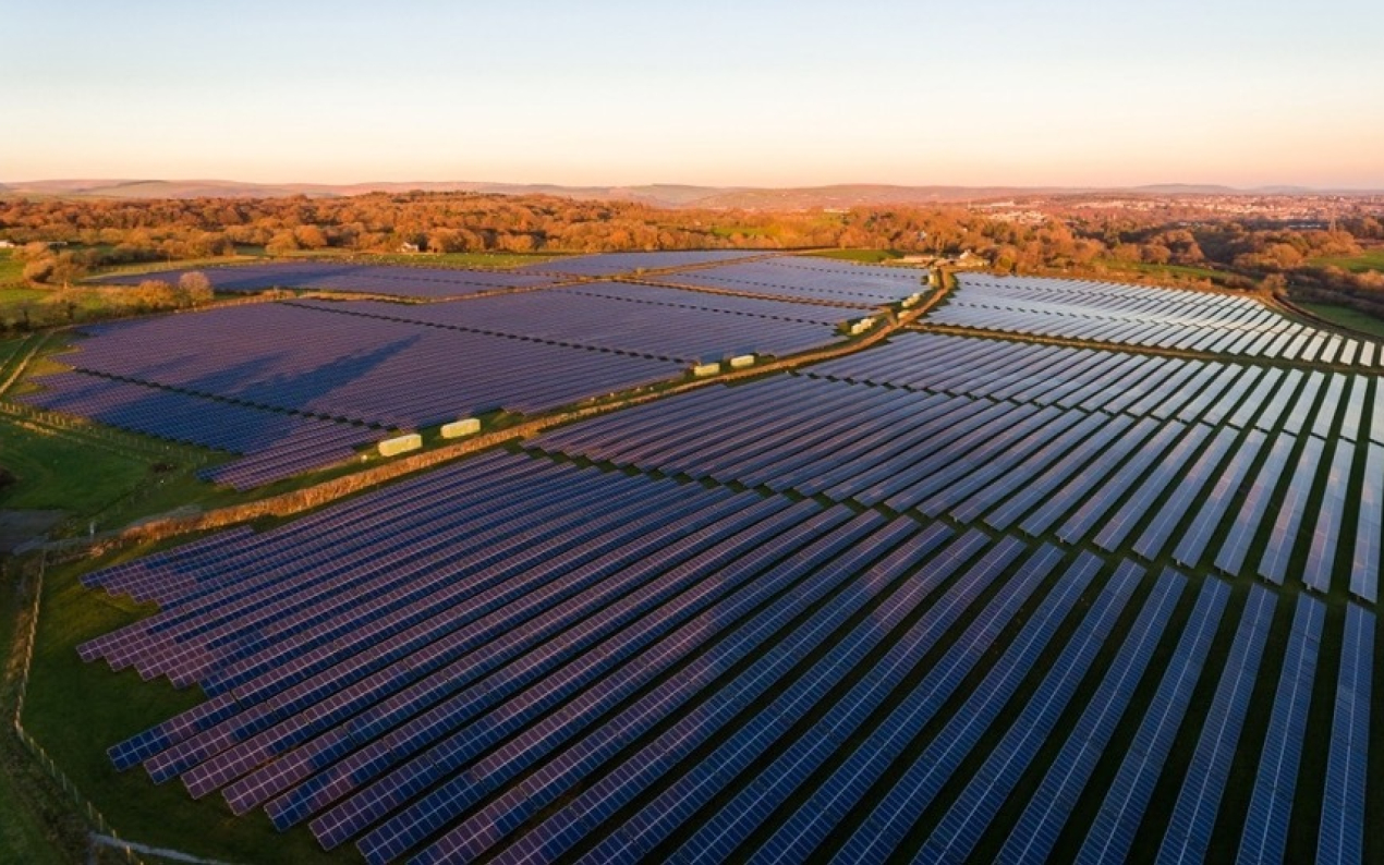 Le gouvernement mettra "progressivement" en place certaines recommandations du rapport Lévy-Tuot