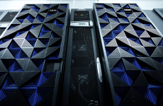 Asten a augmenté les capacités de ses deux datacenters, passant de 3200 à 10000 machines virtuelles. 