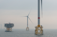 Les éoliennes offshore suscitent de nombreux débats 