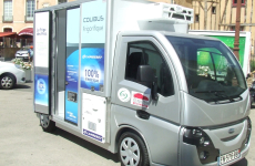 Équipé de batteries E4V fabriquées au Mans, le Colibus est un utilitaire frigorifique électrique.