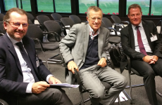 De gauche à droite: Bruno Russo, président de l'UIMM Alsace ; Philippe Darmayan, président national de l'UIMM et Olivier Cézard, directeur général de Weishaupt à Colmar.
