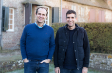 Martin Ducroquet (à gauche) et Michael Bruniaux (à droite) ont fondé Sencrop en 2016 à Euratechnologies (Lille).