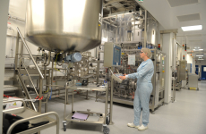 Bioaster, Bœhringer Ingelheim, Institut Mérieux, Lyonbiopôle, OnlyLyon, Aderly, Région Auvergne-Rhône-Alpes, Université de Lyon, VetAgro Sup s'unissent pour créer un Hub mondial spécialisé en santé publique vétérinaire.

