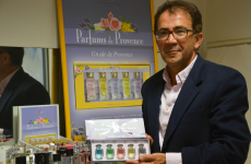 Philippe Charrier, dirigeant de l'entreprise Charrier Parfums à Vallauris (Alpes-Maritimes)