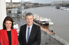 Christelle Morançais, présidente de la Région Pays de la Loire et du conseil de surveillance du port de Nantes Saint-Nazaire, et d’Olivier Trétout, président du directoire.
