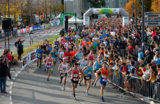 Le Grenoble Ekiden, marathon en relais, est organisé par la société Idée Alpe.