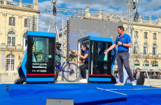 Les nouvelles capsules Urbanloop ont été conçues pour accueillir un cycliste et son vélo.
