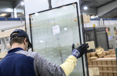 L’usine Riou Glass VIE de Cirey-sur-Vezouze (Meurthe-et-Moselle) comptait 22 salariés et fabriquait près de 100 000 m² de vitrages isolants chaque année.