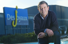 Jean-Louis Desjoyaux, PDG de l'entreprise de fabrication de piscines Desjoyaux dans la Loire.
