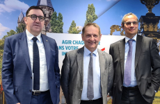 Le président du Crédit Agricole Lorraine, Claude Vivenot, entouré par le directeur général Laurent Cazelles (à droite) et le directeur général adjoint Jean-François Rinfray.