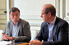 Bernard Farges, vice-président et Allan Sichel, président du Conseil Interprofessionnel des Vins de Bordeaux (CIVB)