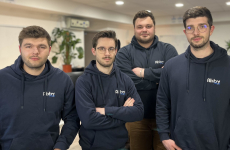 Les quatre fondateurs d’Abby, Nicolas Lespinasse, Benjamin Gardien, Corentin Allemand et Jérémy Dieuze, viennent de convaincre les investisseurs d’apporter 1,2 million d’euros au développement de leur start-up.