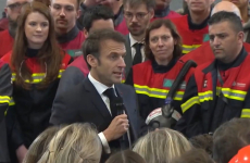 En visite à Dunkerque le 12 mai, Emmanuel Macron a pris la parole devant des salariés d’Aluminium Dunkerque pour saluer la dynamique du territoire, et annoncer de nouveaux projets industriels.