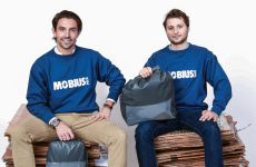 Julien Lemarchand et Victor Lescure développent MobiusPack, qui propose une gamme d’emballages réutilisables pour l’e-commerce.